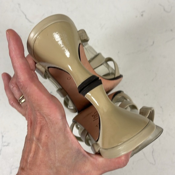 Brighton TESORO Kitten Heel Sandals Women’s Size 9 Color - Biscotti - Taupe - Picture 7 of 16
